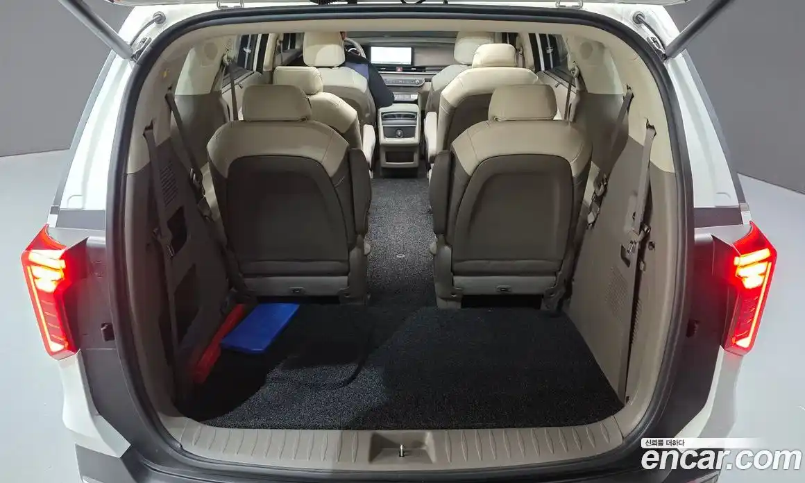 Kia Carnival 2025 2.2 автомат (гидро), фото 28