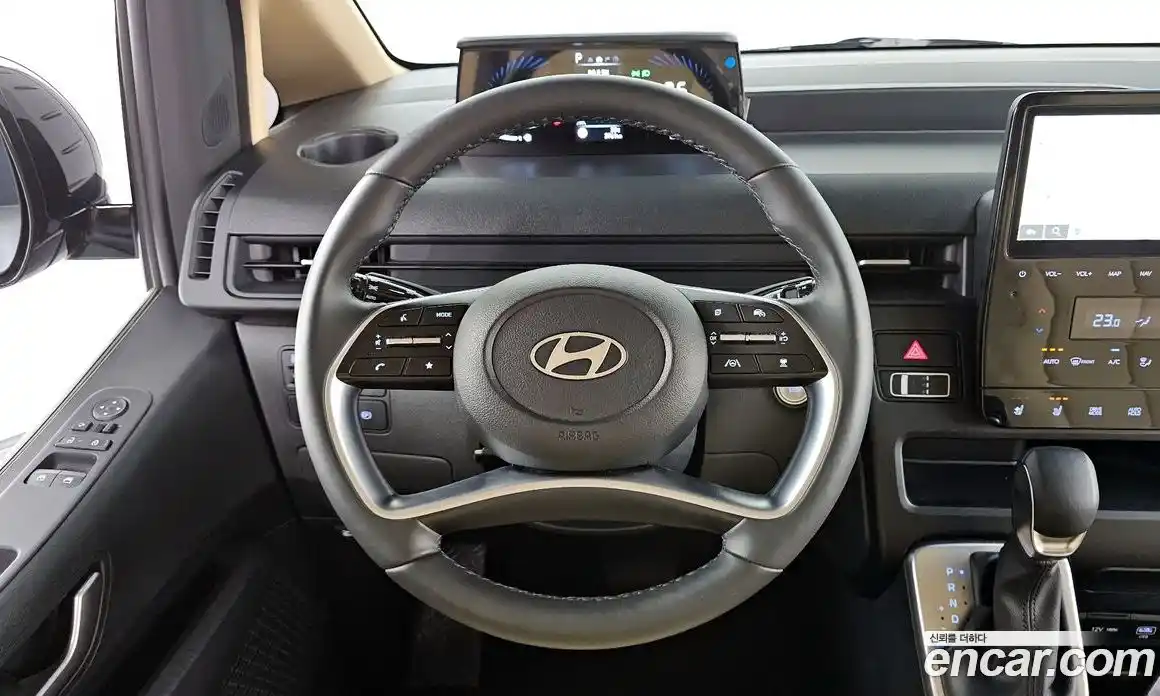Hyundai Staria 2025 3.5 автомат (гидро), фото 15