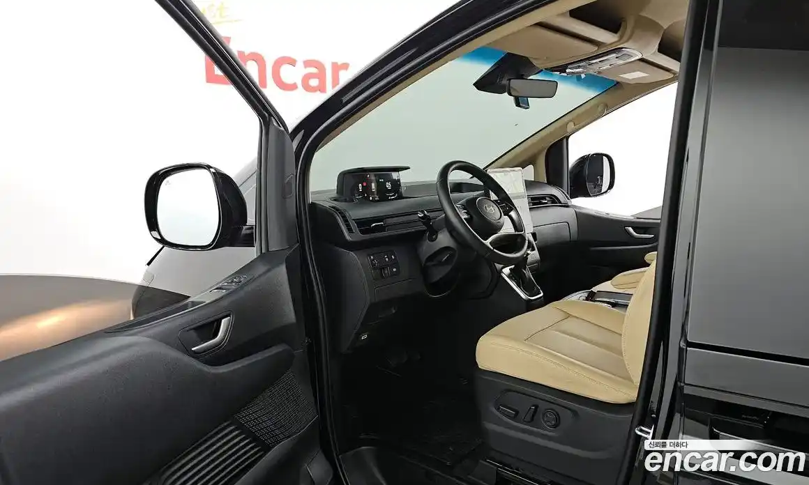 Hyundai Staria 2025 3.5 автомат (гидро), фото 10