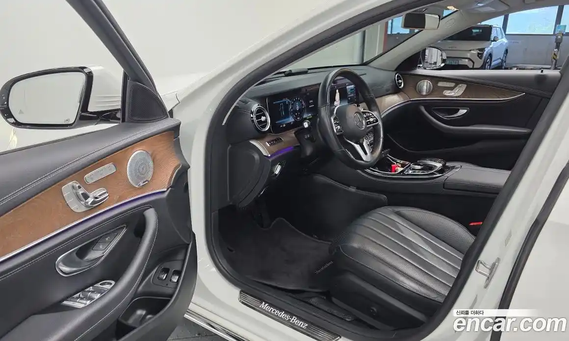 Mercedes-Benz E-Class 2020 2.0 гидро, фото 13