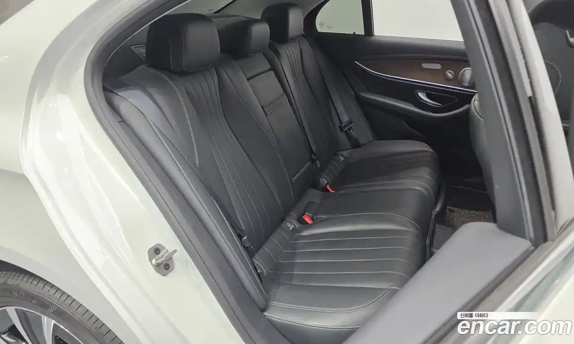 Mercedes-Benz E-Class 2020 2.0 гидро, фото 17
