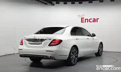 Mercedes-Benz E-Class 2020 2.0 гидро, миниатюра 2