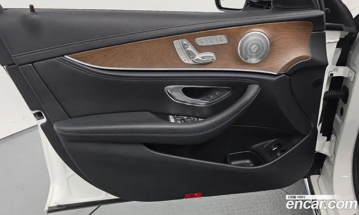 Mercedes-Benz E-Class 2020 2.0 гидро, фото 27