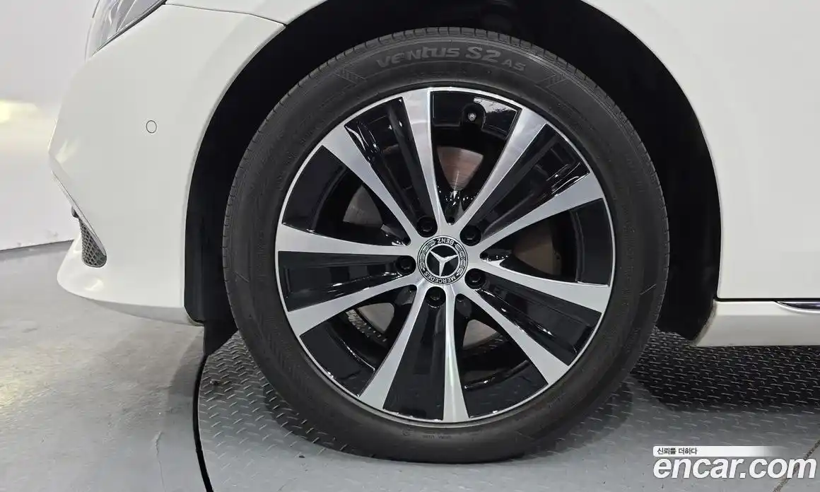 Mercedes-Benz E-Class 2020 2.0 гидро, фото 5