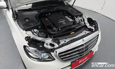 Mercedes-Benz E-Class 2020 2.0 гидро, миниатюра 6