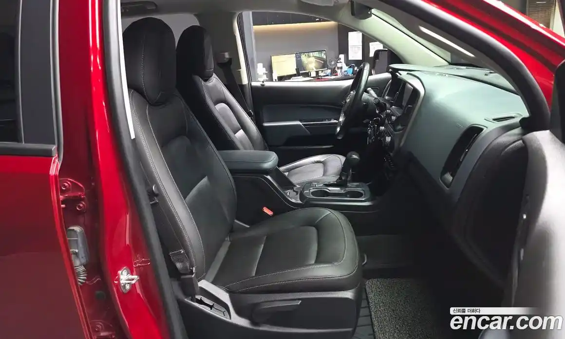 Chevrolet Colorado 2020 3.6 автомат (гидро), фото 17