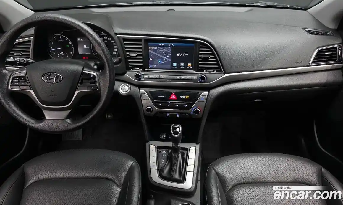 Hyundai Avante 2017 1.6 автомат (гидро), фото 10
