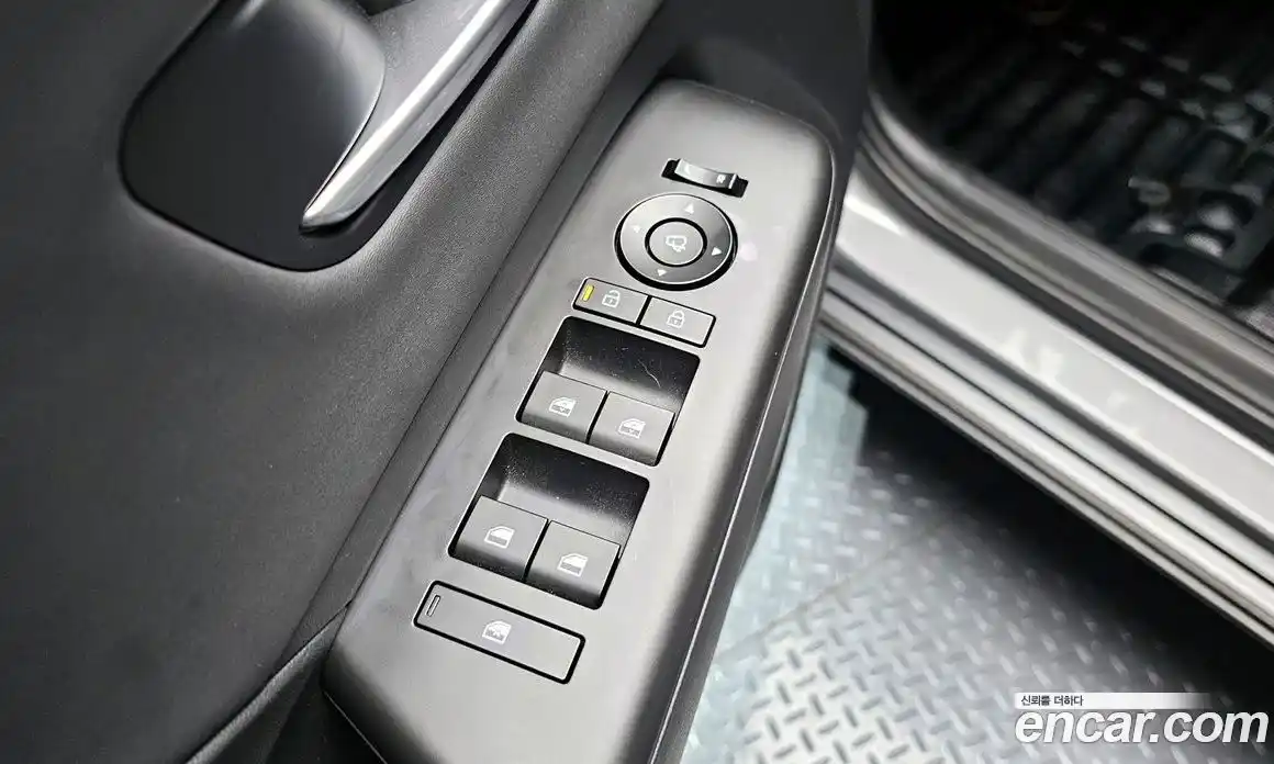 Hyundai Kona 2024 1.6 автомат (гидро), фото 17
