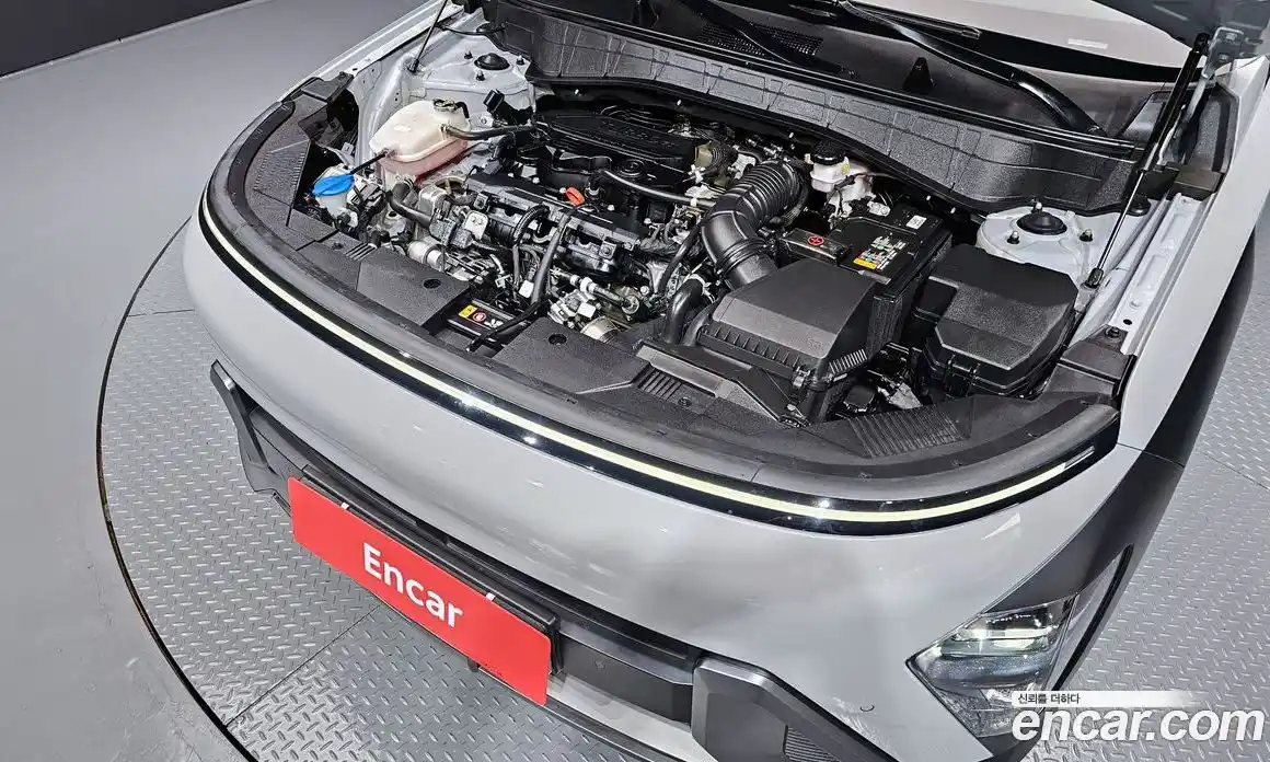 Hyundai Kona 2024 1.6 автомат (гидро), фото 6