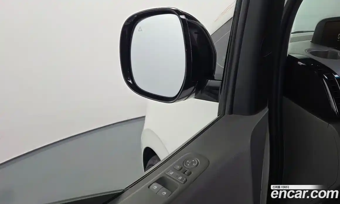 Hyundai Staria 2024 2.2 гидро, фото 28