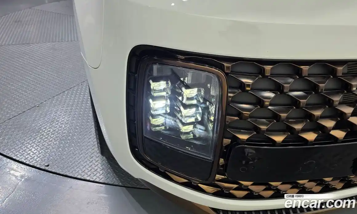 Hyundai Staria 2024 2.2 гидро, фото 8
