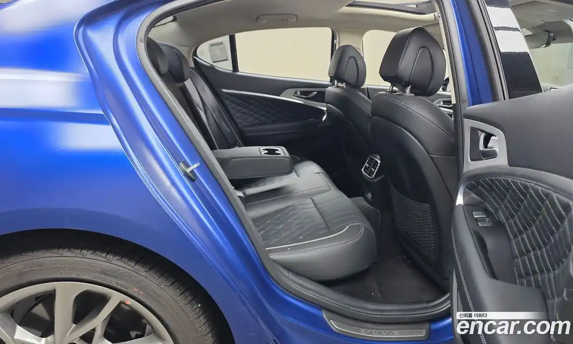 Genesis G70 2024 2.5 автомат (гидро), фото 18