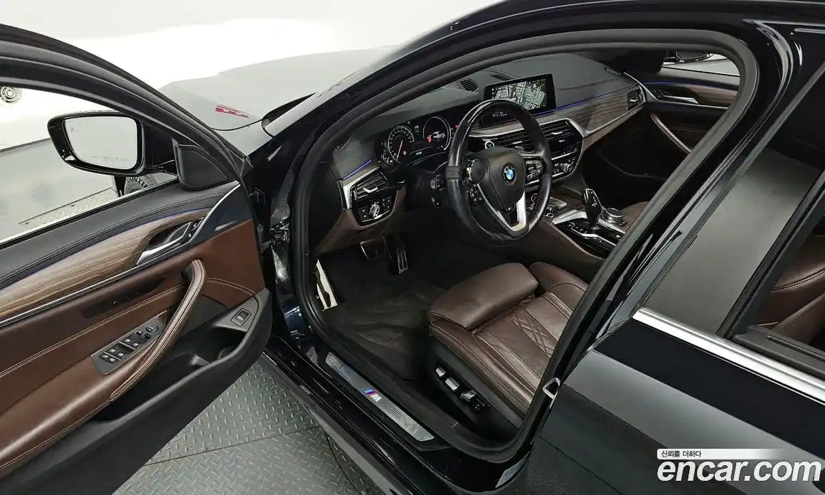 BMW 5 серия 2017 2.0 автомат (гидро), фото 13