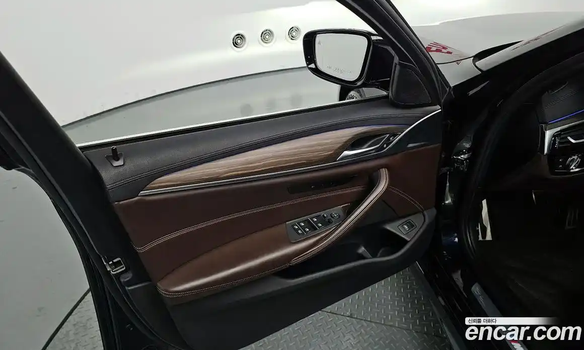 BMW 5 серия 2017 2.0 автомат (гидро), фото 14