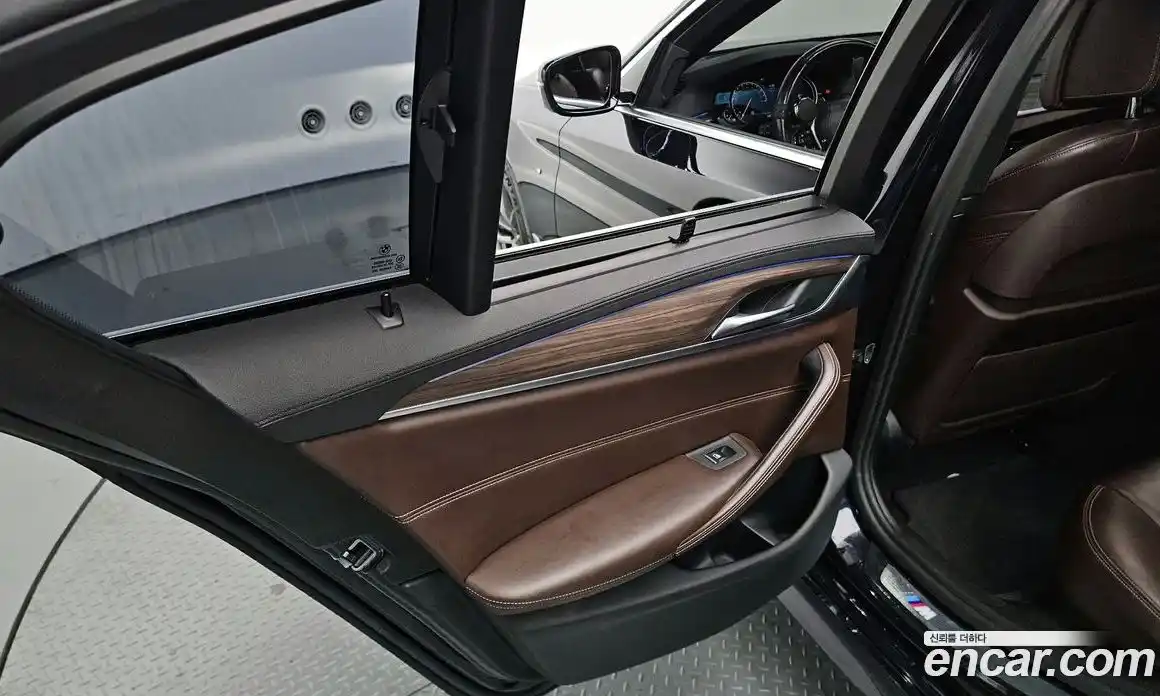 BMW 5 серия 2017 2.0 автомат (гидро), фото 15