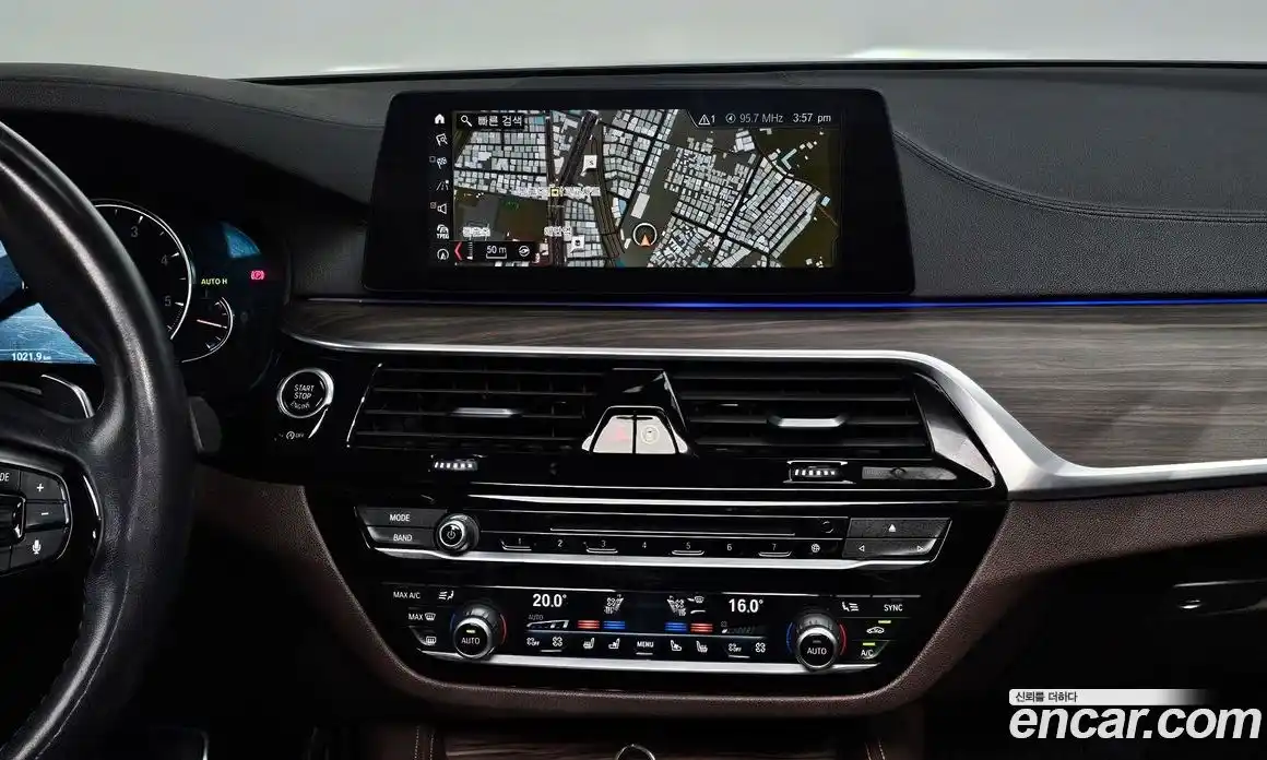 BMW 5 серия 2017 2.0 автомат (гидро), фото 21