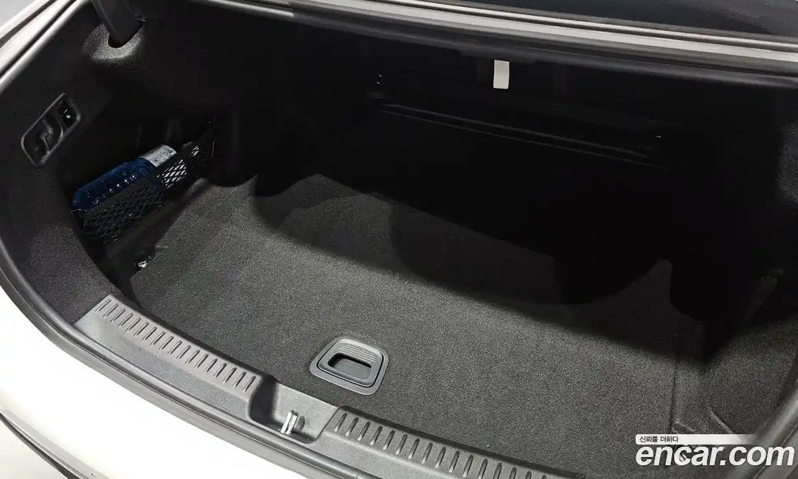 Mercedes-Benz E-Class 2025 2.0 гидро, фото 27