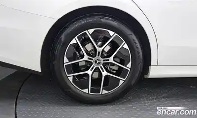 Mercedes-Benz E-Class 2025 2.0 гидро, миниатюра 5