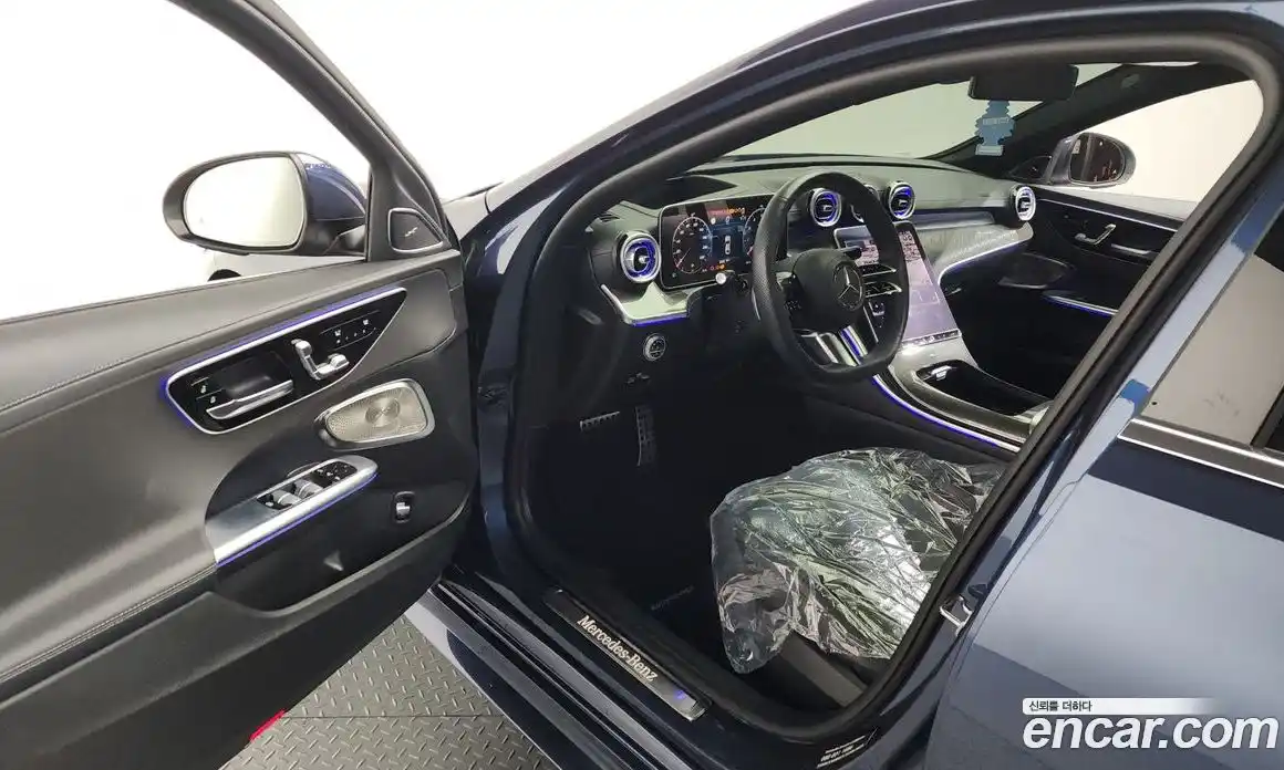 Mercedes-Benz C-Class 2024 2.0 гидро, фото 13