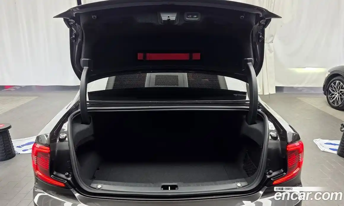 Volvo S90 2022 2.0 автомат (гидро), фото 26