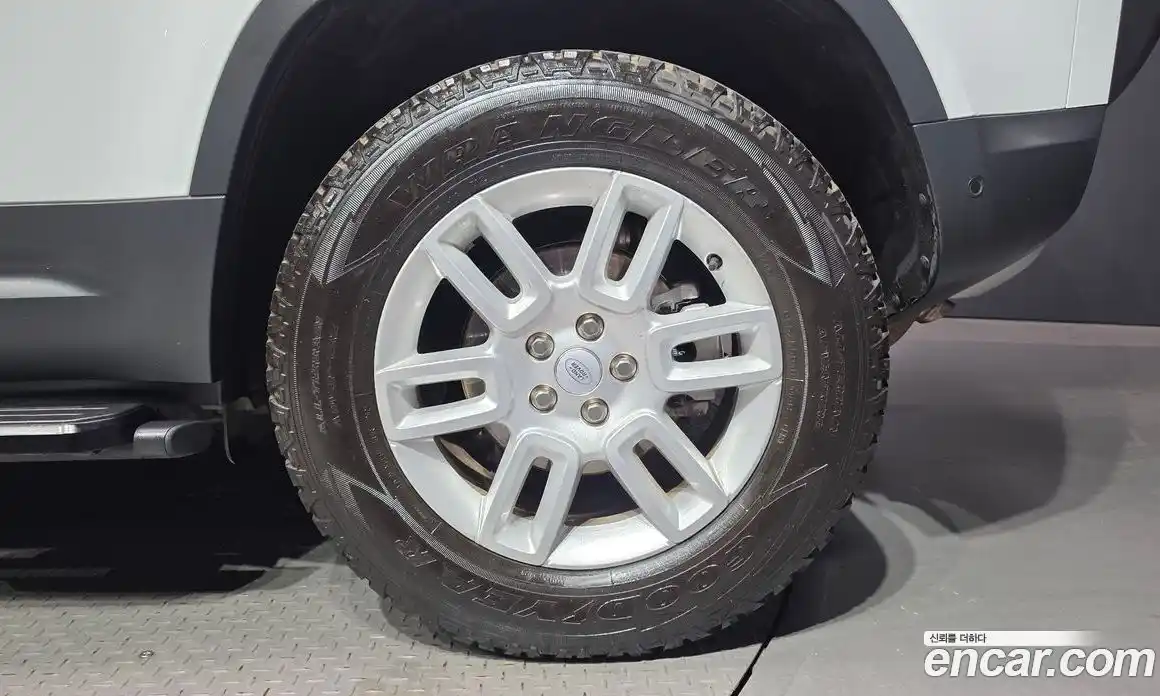 Land Rover Defender 2021 3.0 автомат (гидро), фото 7