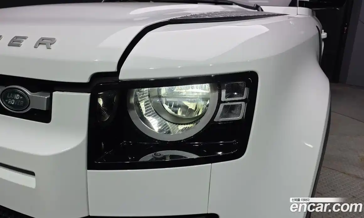 Land Rover Defender 2021 3.0 автомат (гидро), фото 8