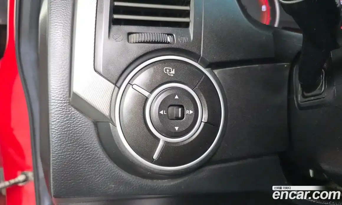 SsangYong Korando 2012 2.0 автомат (гидро), фото 19
