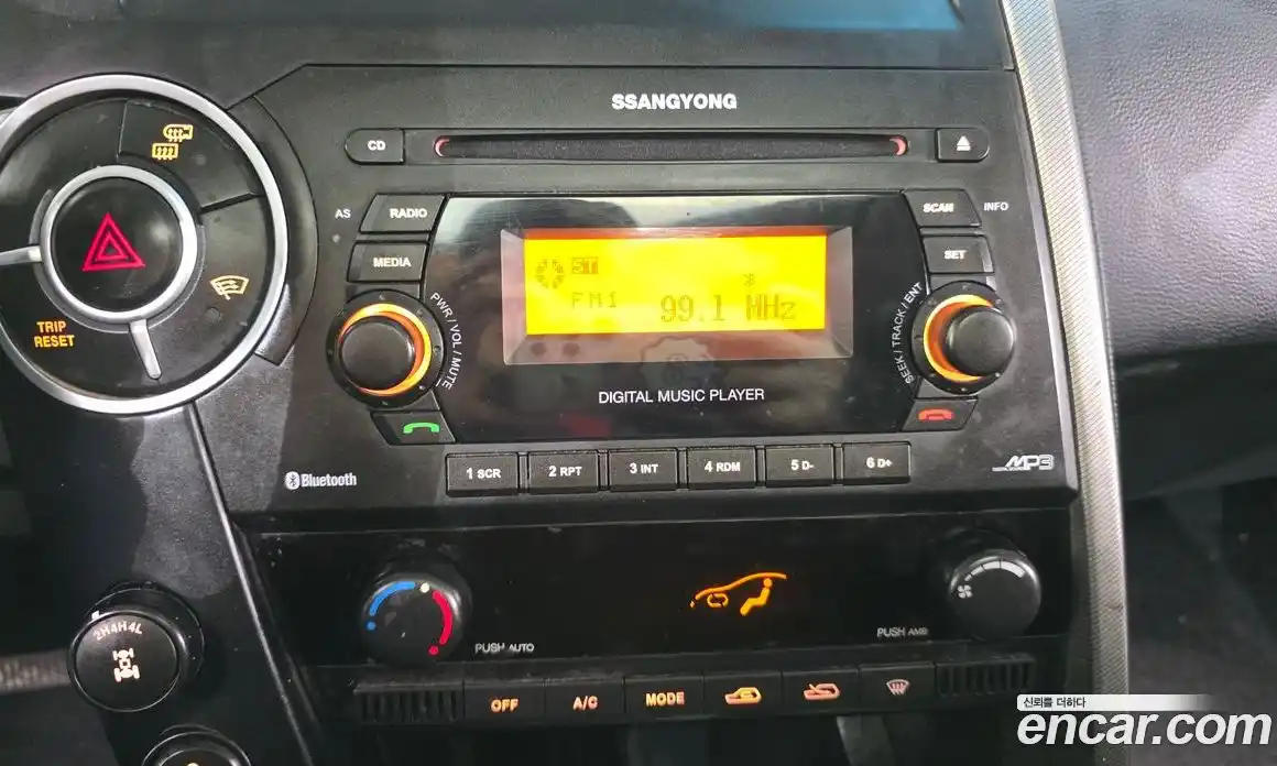SsangYong Korando 2012 2.0 автомат (гидро), фото 24