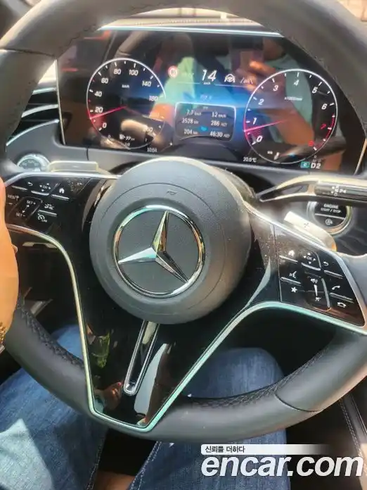 Mercedes-Benz E-Class 2025 2.0 гидро, фото 4