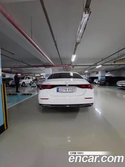 Mercedes-Benz E-Class 2025 2.0 гидро, фото 10