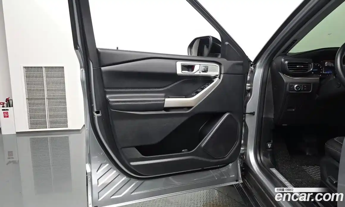 Ford Explorer 2020 2.3 автомат (гидро), фото 13