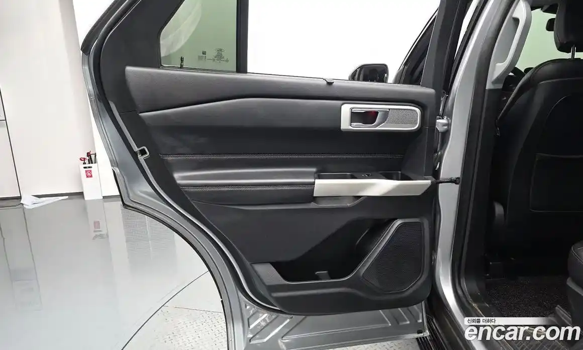 Ford Explorer 2020 2.3 автомат (гидро), фото 14