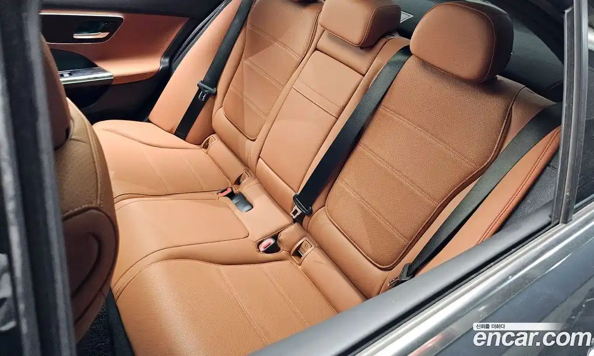 Mercedes-Benz C-Class 2022 2.0 гидро, фото 30 Mercedes-Benz C-Class 2022 2.0 гидро, фото 30