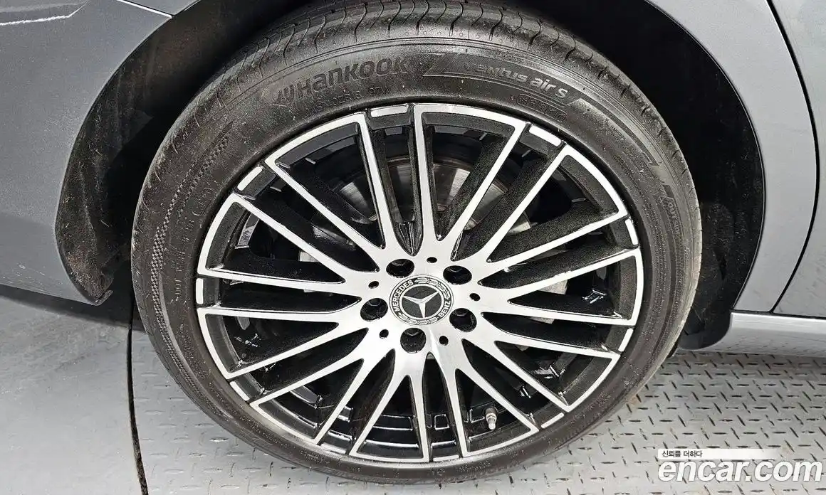 Mercedes-Benz C-Class 2022 2.0 гидро, фото 4 Mercedes-Benz C-Class 2022 2.0 гидро, фото 4