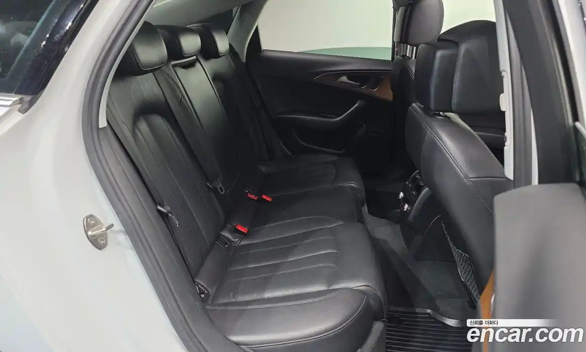 Audi A6 2016 3.0 автомат (гидро), фото 11