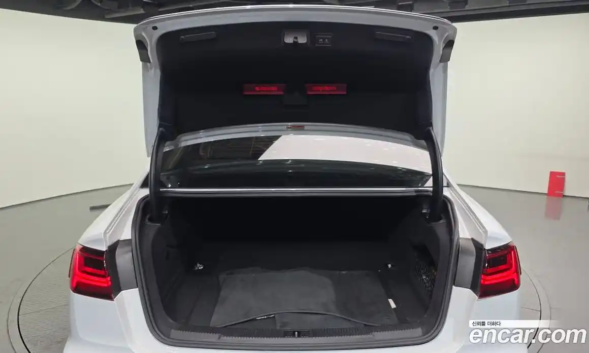 Audi A6 2016 3.0 автомат (гидро), фото 20