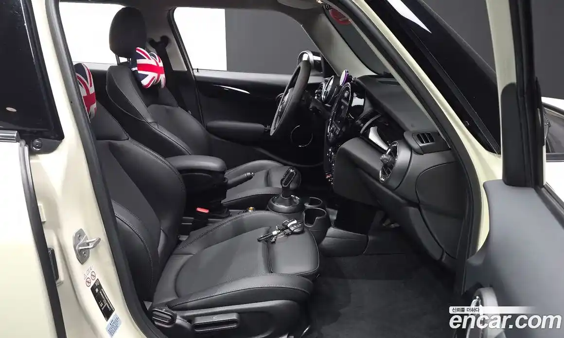 Mini Cooper 2020 1.5 автомат (гидро), фото 16