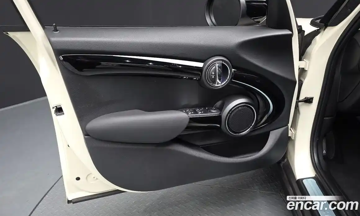 Mini Cooper 2020 1.5 автомат (гидро), фото 18