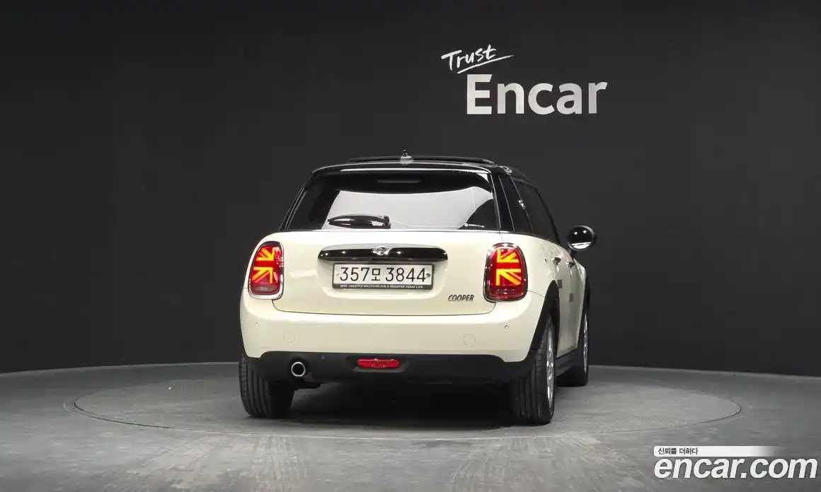 Mini Cooper 2020 1.5 автомат (гидро), фото 4