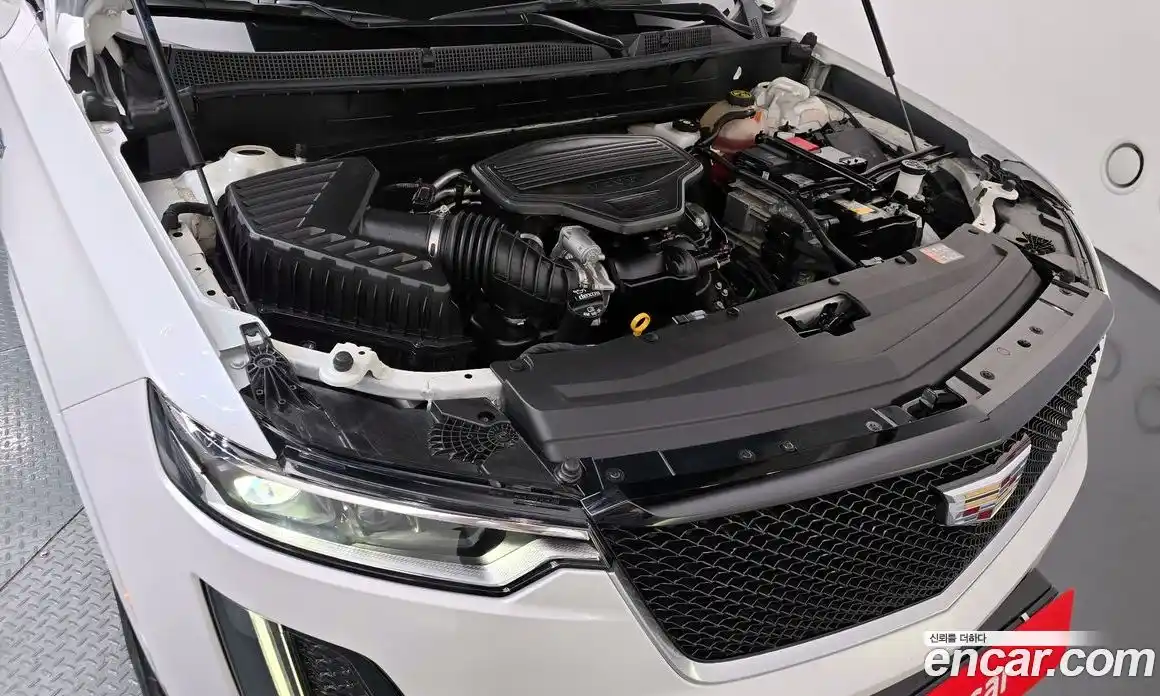 Cadillac XT6 2023 3.6 гидро, фото 6