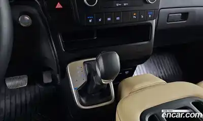 Hyundai Staria 2025 2.2 гидро, миниатюра 9