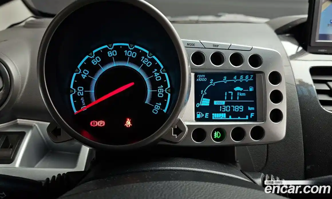 Chevrolet Spark 2013 1.0 автомат (гидро), фото 11