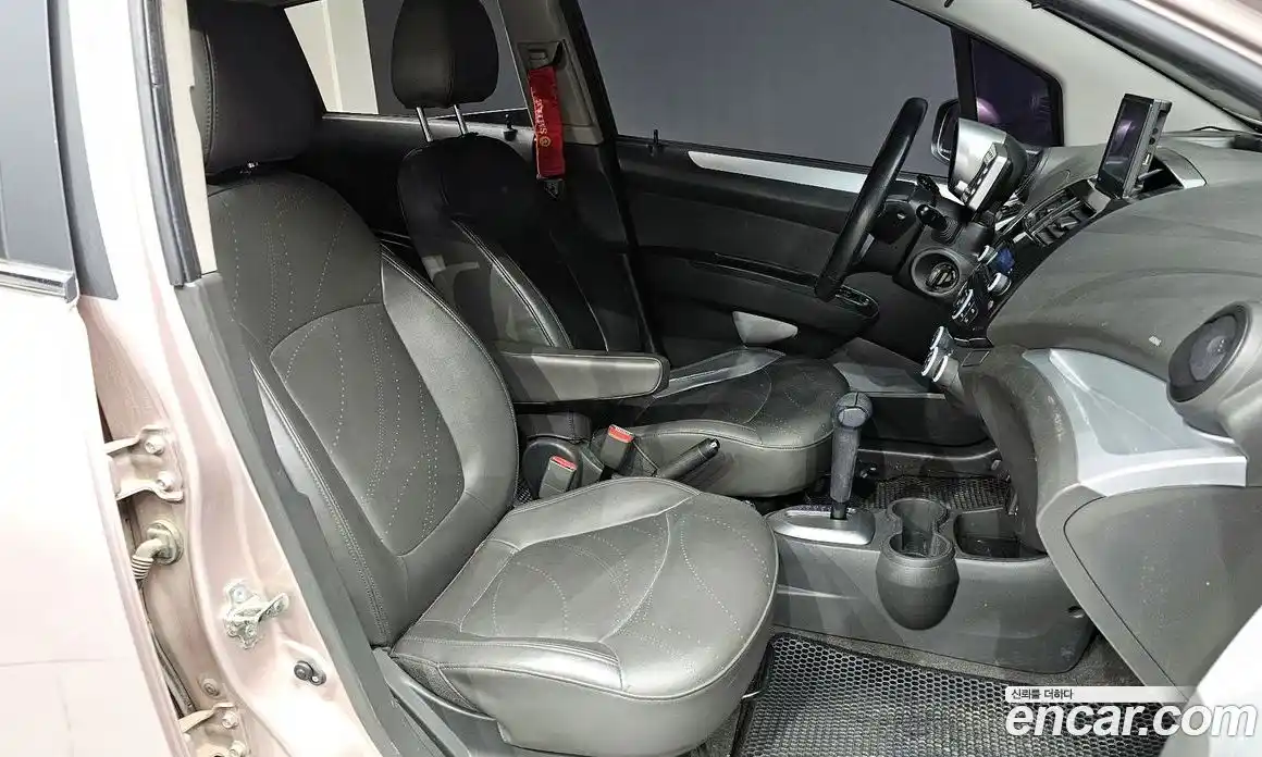 Chevrolet Spark 2013 1.0 автомат (гидро), фото 17