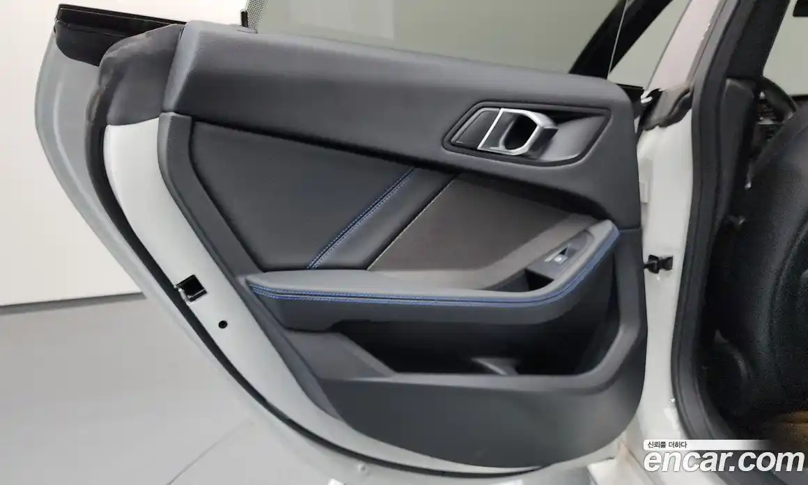BMW 2 серия 2023 2.0 автомат (гидро), фото 15