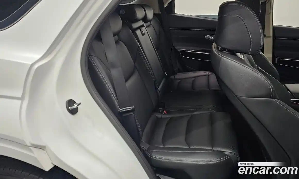Genesis GV70 2021 2.5 гидро, фото 18
