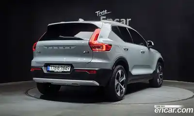 Volvo XC40 2024 2.0 автомат (гидро), миниатюра 2