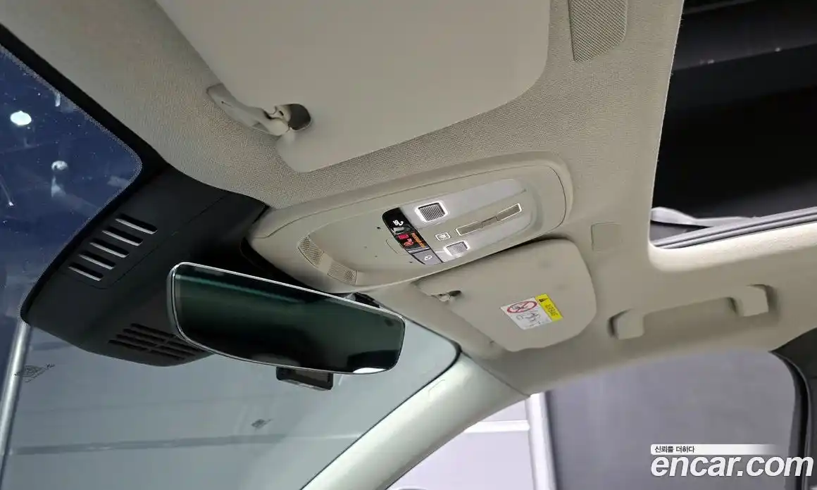 Volvo XC40 2024 2.0 автомат (гидро), фото 27