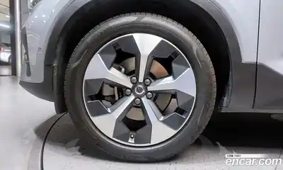 Volvo XC40 2024 2.0 автомат (гидро), миниатюра 5