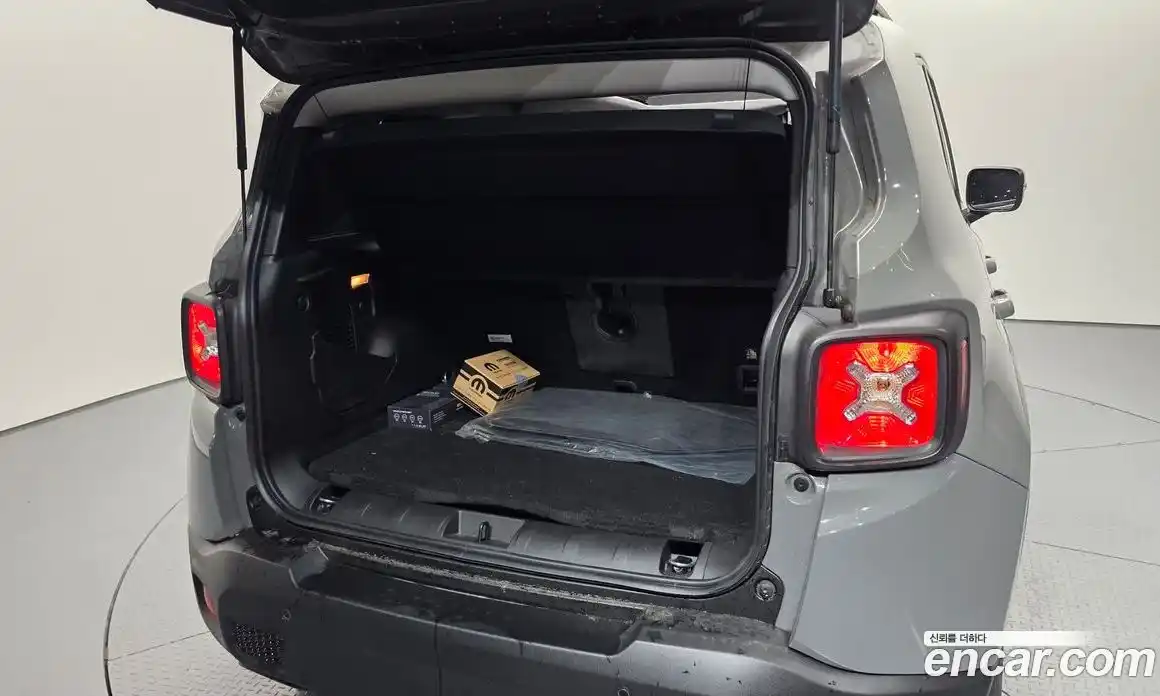 Jeep Renegade 2022 1.3 автомат (гидро), фото 26