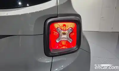 Jeep Renegade 2022 1.3 автомат (гидро), миниатюра 9
